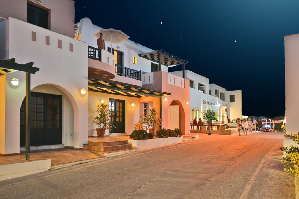 hotel night golden bay naxos